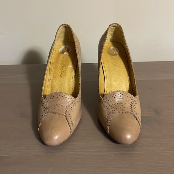 Ted Baker London Tan Leather Shoes - Women’s Size 7 - Picture 3 of 9